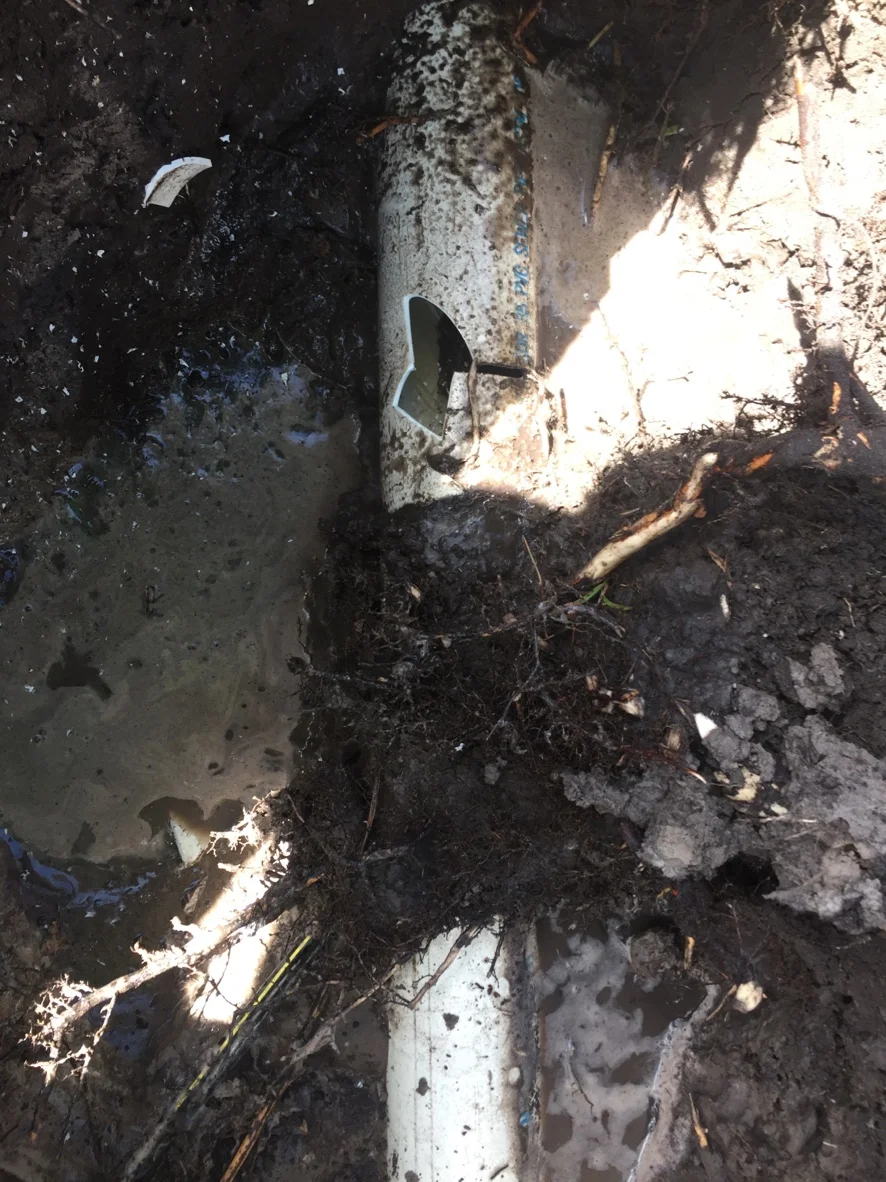 Broken pipe excavation